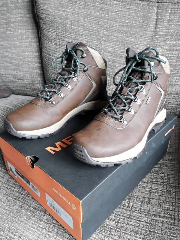 mens walking boots size 9